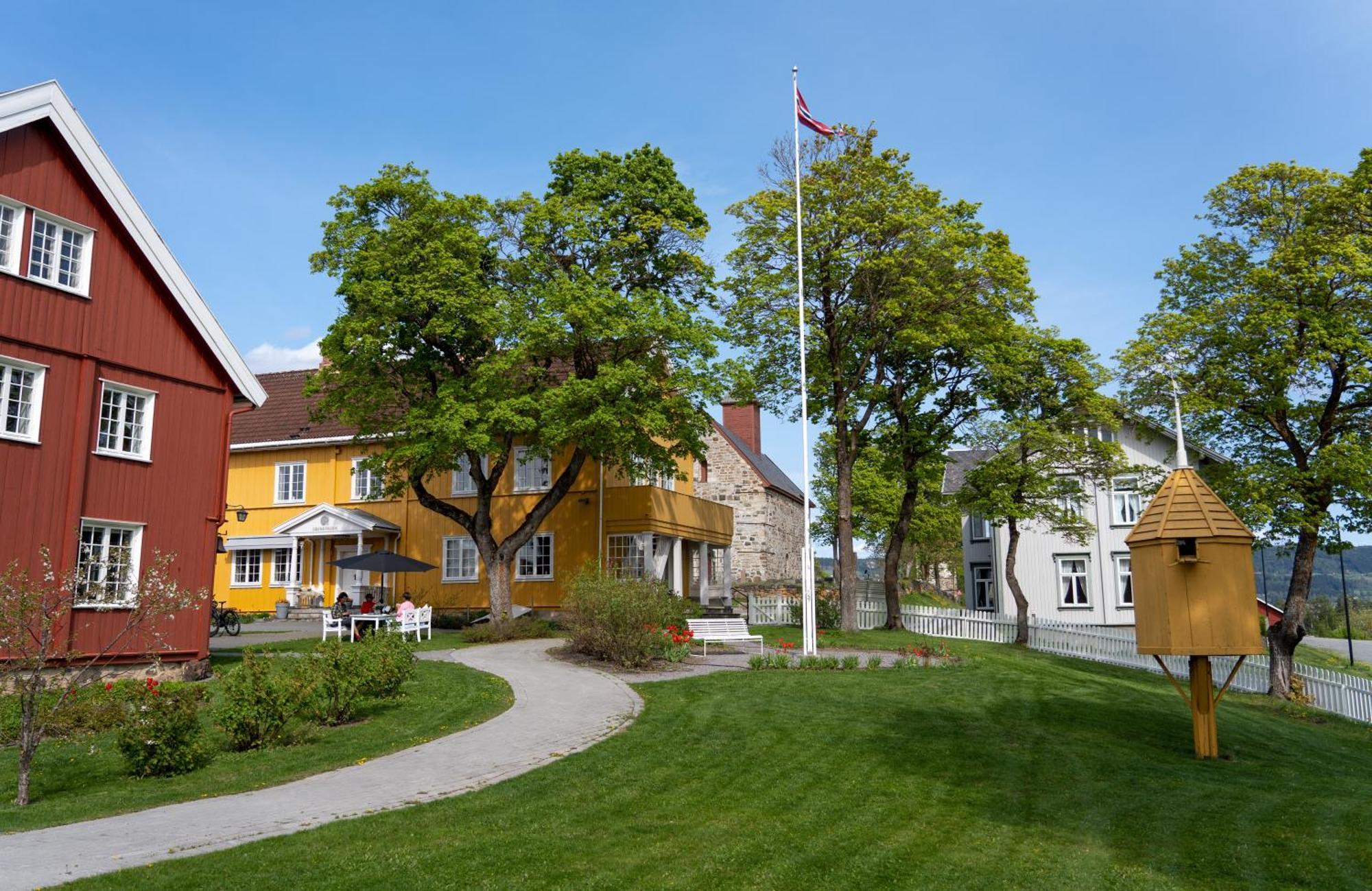 Granavolden Hotel & Gjaestgiveri Екстер'єр фото